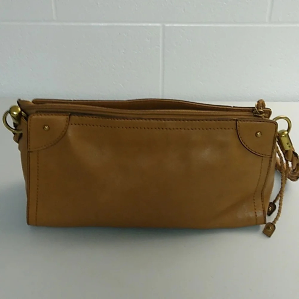 Relic Shoulder Bag Purse Carmel Brown 12" L X 4.5" W X 6" H - Picture 2 of 16